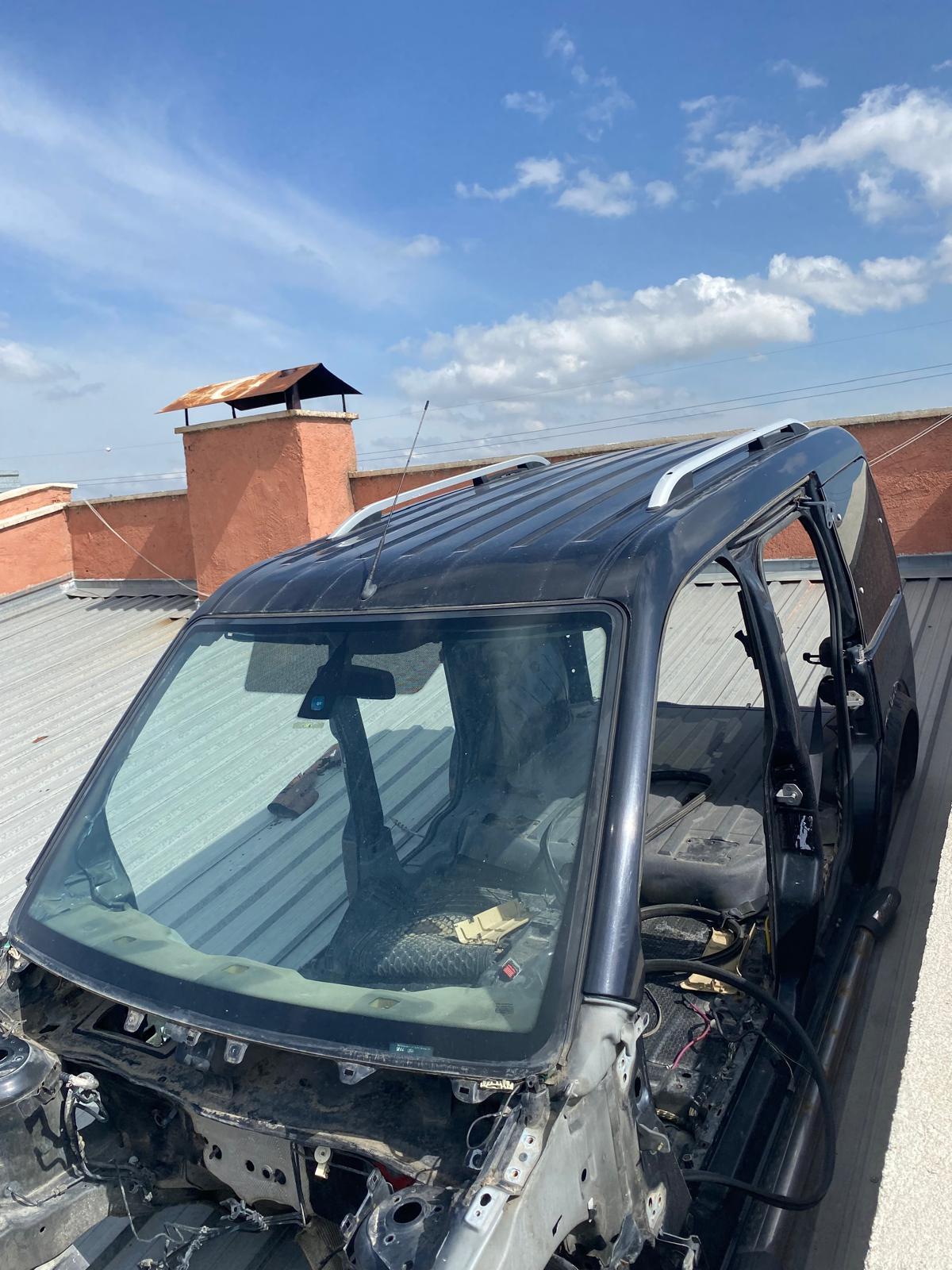 FORD CONNECT ÇIKMA ÖN CAM ORJİNAL HATASIZ