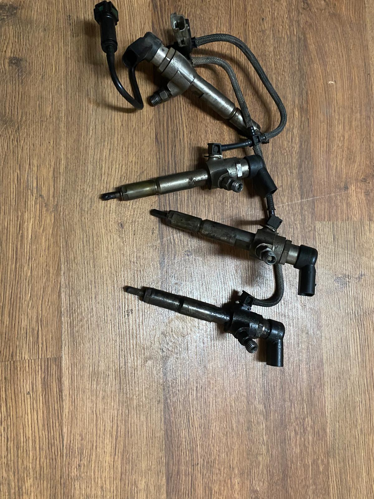 FORD CORNECT ENJEKTÖR TAKIMI ORJİNAL ÇIKMA