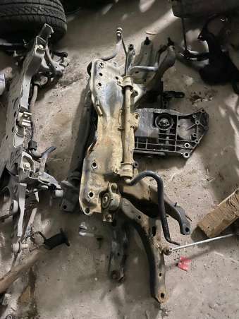 FORD ESCORT ÇIKMA ALT TRAVERS OSTİM ANKARA