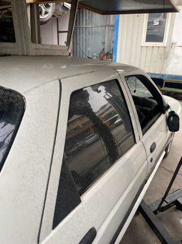 FORD ESCORT ÇIKMA BEYAZ SAĞ ARKA KAPI CAMI OSTİM ANKARA