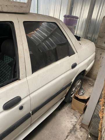 FORD ESCORT ÇIKMA SOL ARKA KAPI OSTİM ANKARA