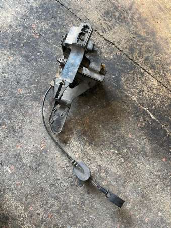 FORD FİESTA ARKA KAPI KİLİDİ ORJİNAL ÇIKMA OSTİM ANKARA