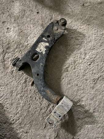 FORD FİESTA ÇIKMA  ALT TABLA OSTİM ANKARA