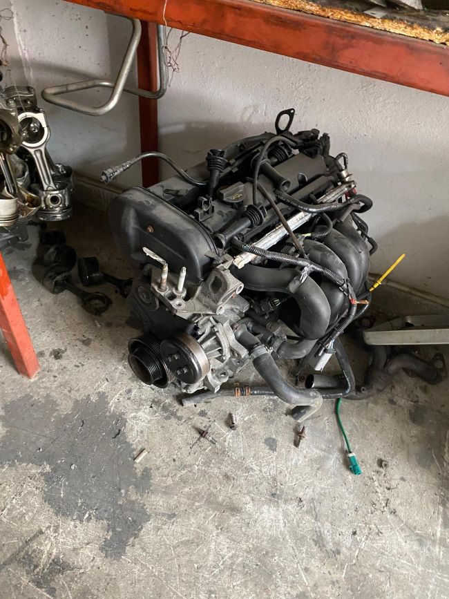 FORD FOCUS  1.6 BENZİNLİ MOTOR ÇIKMA