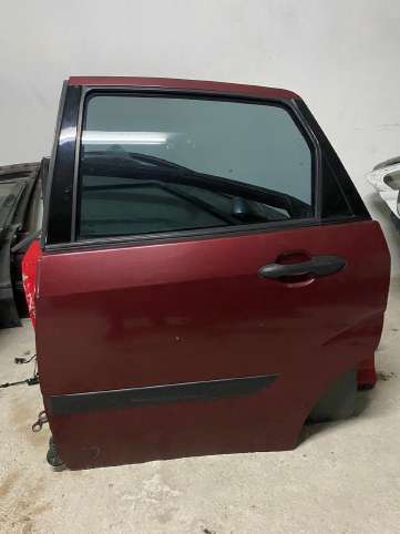 Ford FOCUS 1 Çıkma SOL ARKA KAPI