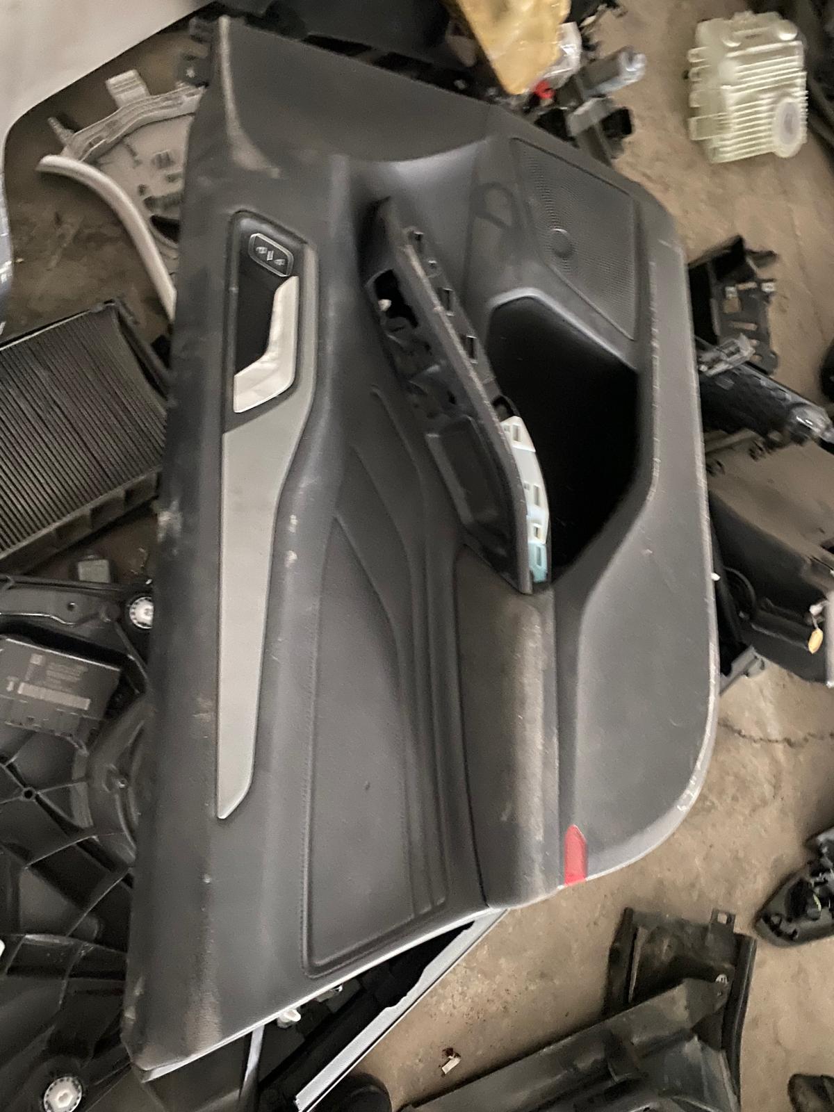 FORD FOCUS 4SOL KAPI DÖŞEMESİ ORJİNAL ÇIKMA