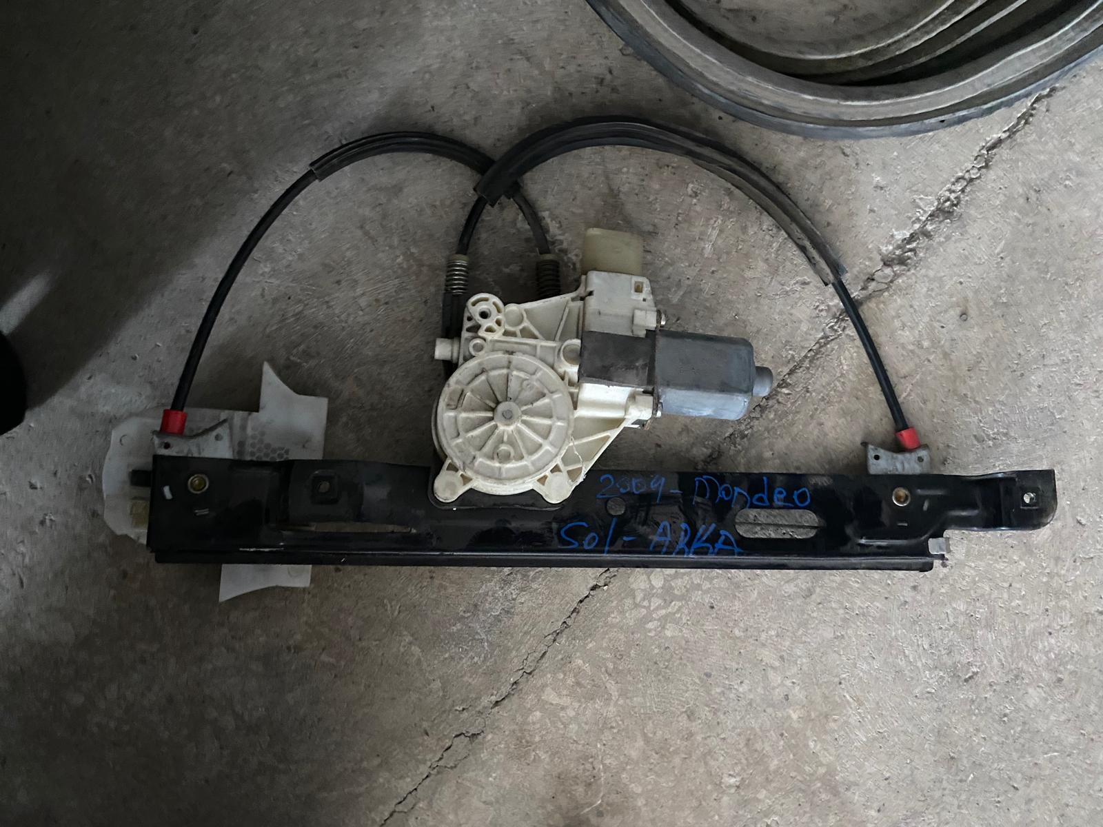 FORD MONDEO SOL ARKA CAM MOTORU KRİKOSU ORJİNAL ÇIKMA