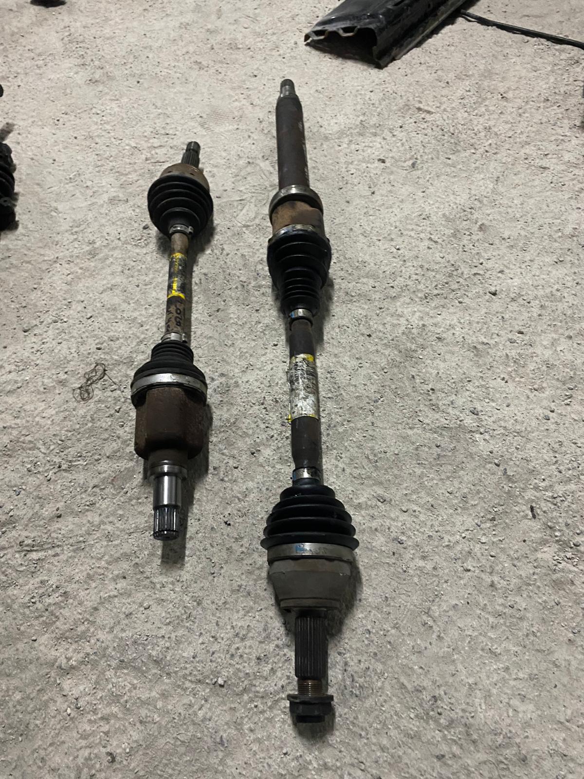 FORDTORNEO CURRİER AKS ÇIKMA ORJİNAL